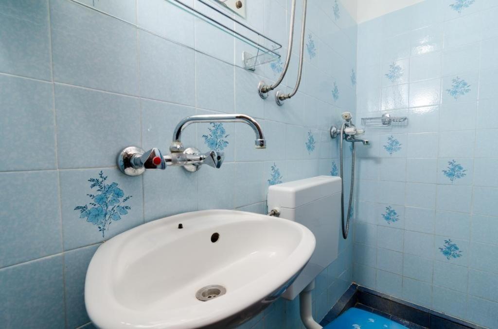Holiday Home Jasminka Potomje Luaran gambar